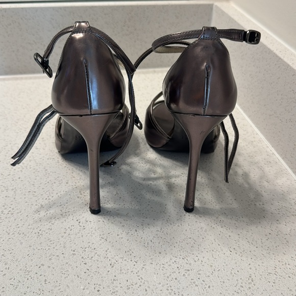Stuart Weitzman Pewter Heels (Size 36) - Picture 3 of 3